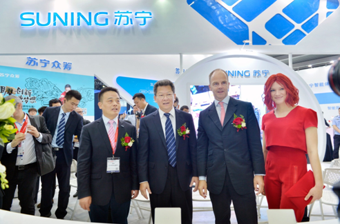 CE China展會正式開幕 智慧蘇寧表現搶眼球(圖1) CE China展會正式開幕 智慧蘇寧表現搶眼球(圖1)